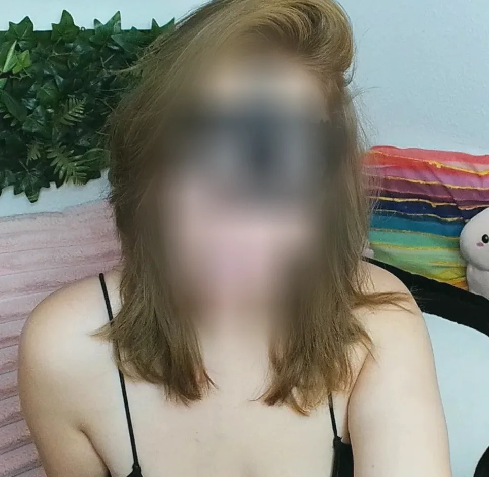 Ayesha, 29