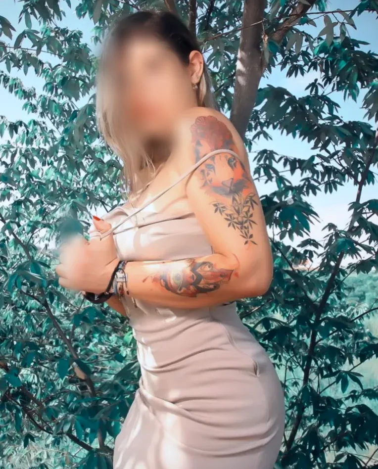 Leyla, 33