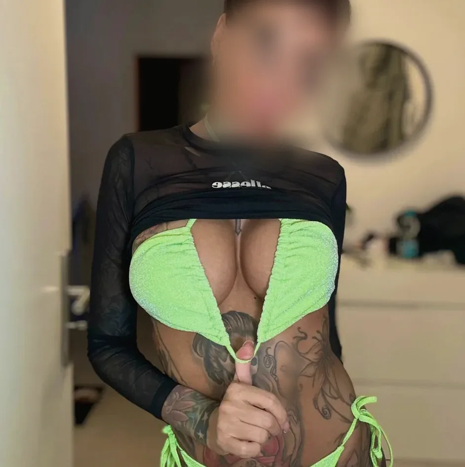 Reeta, 37